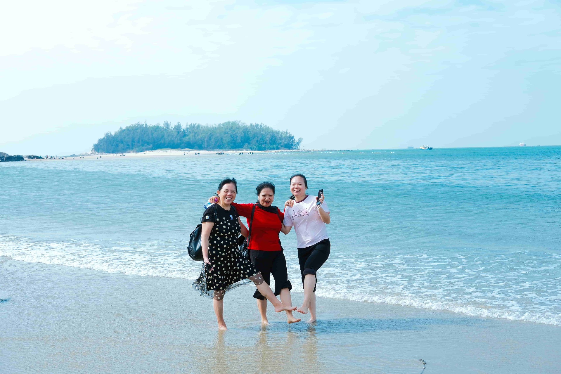 海陵岛温暖同业：山海见证，与suncitygroup太阳集团共成长