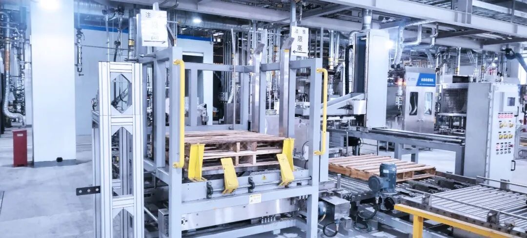 Warm congratulations on the grand opening of DIC Nantong's new factory! LONGTEC Intelligent Man Warm congratulations on the grand opening of DIC Nantong's new factory! LONGTEC Intelligent Man